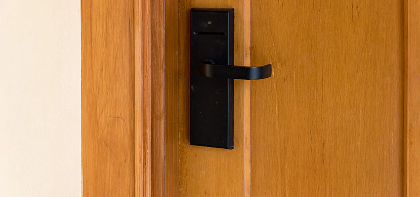 Quick Response Locksmith For Lock Repair in Corona, California