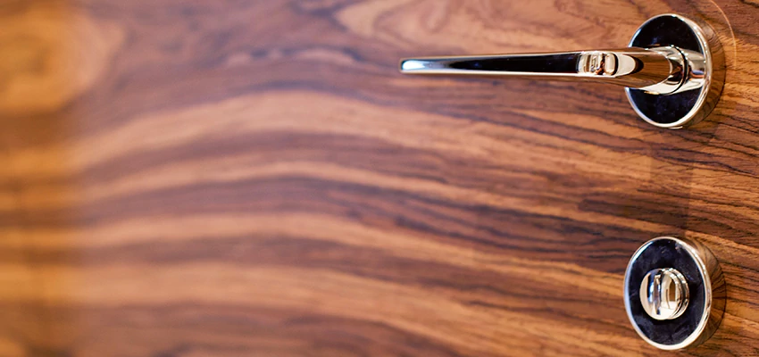 On Demand Locksmith For Key Fobs Repair in Corona, California